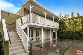 Building Photo - 5249 Satsuma Ave