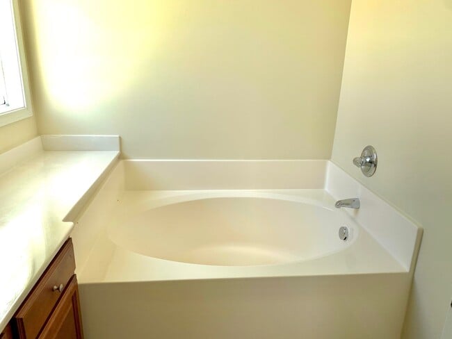 Building Photo - Coming in March 2026!!