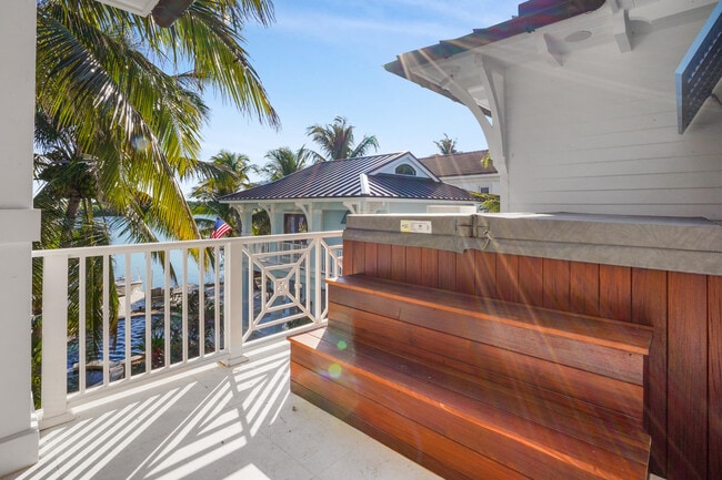 Building Photo - 19471 Harbor Rd S