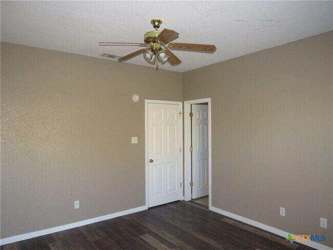 Building Photo - 3007 Dannen Ct