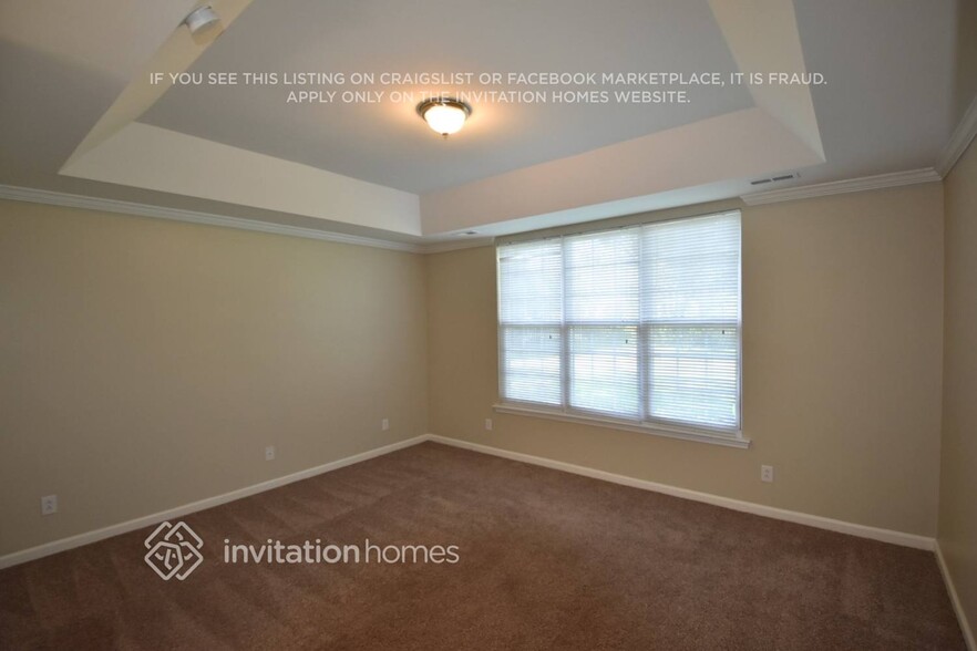 Building Photo - 17032 Stinson Ave