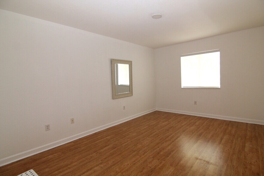 Building Photo - 11223 NW 57th Ln