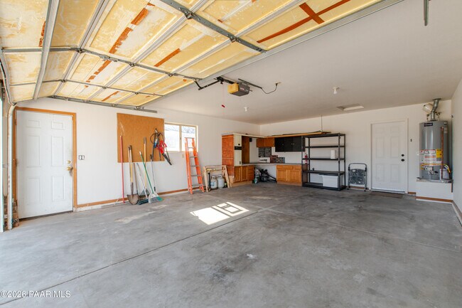 Building Photo - 4840 N Agua Fria Dr