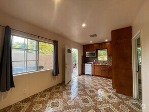 Building Photo - Charming and Inviting 1-Bedroom ADU in Can...