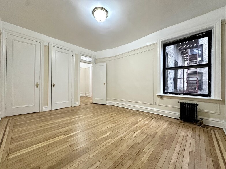 Building Photo - 536 Fort Washington Ave