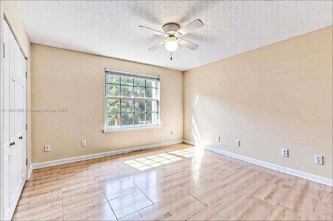 Building Photo - 11085 Neptune Dr