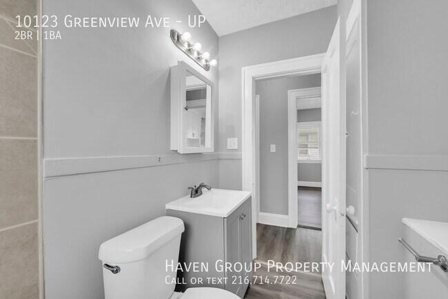 Building Photo - 10123 Greenview Ave