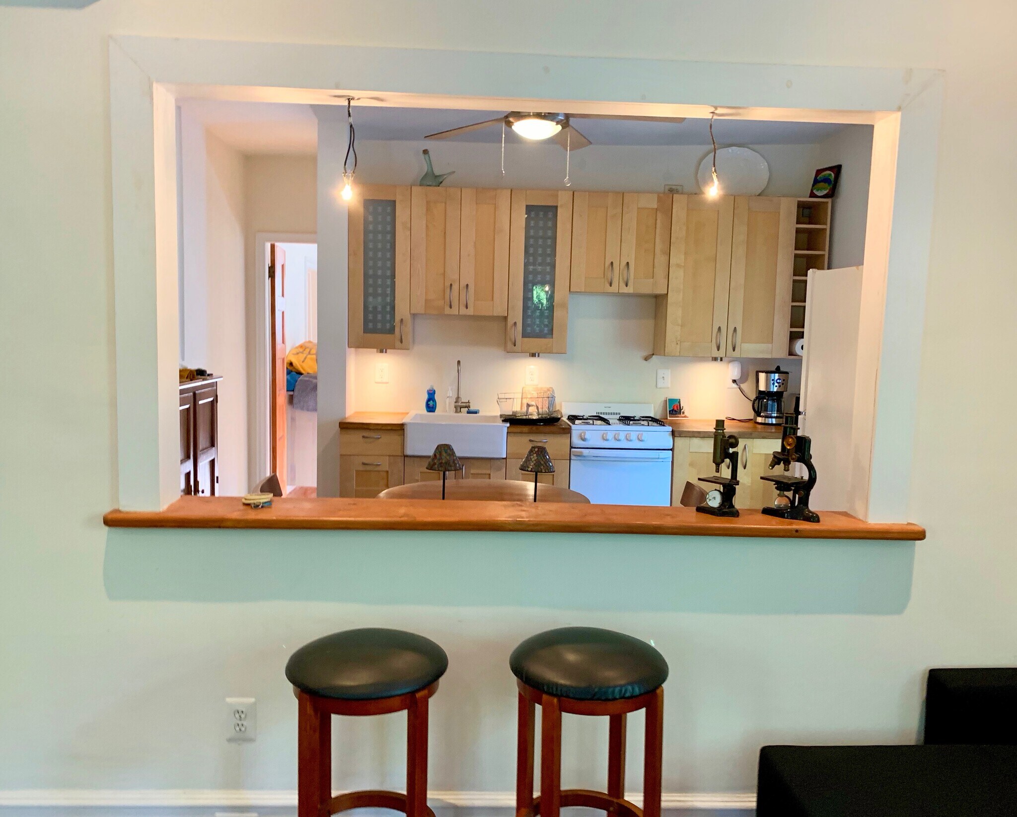 Building Photo - 2258 Cathedral Ave NW