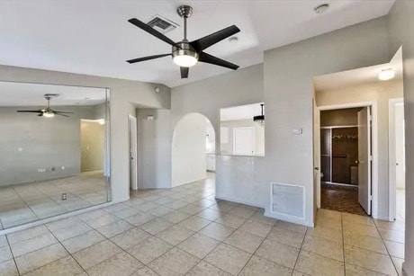 Building Photo - 2410 High Hollow Dr