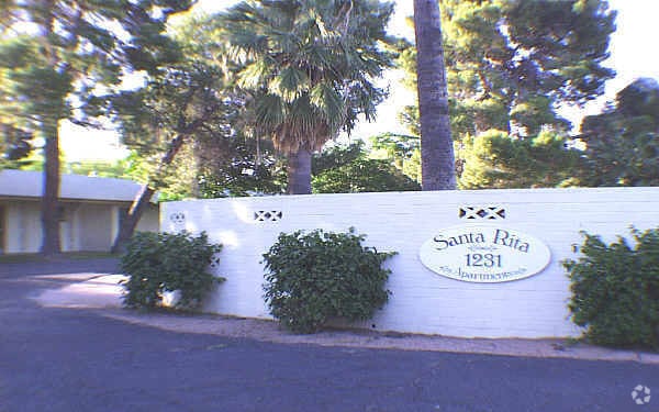 Building Photo - Water Song Manor