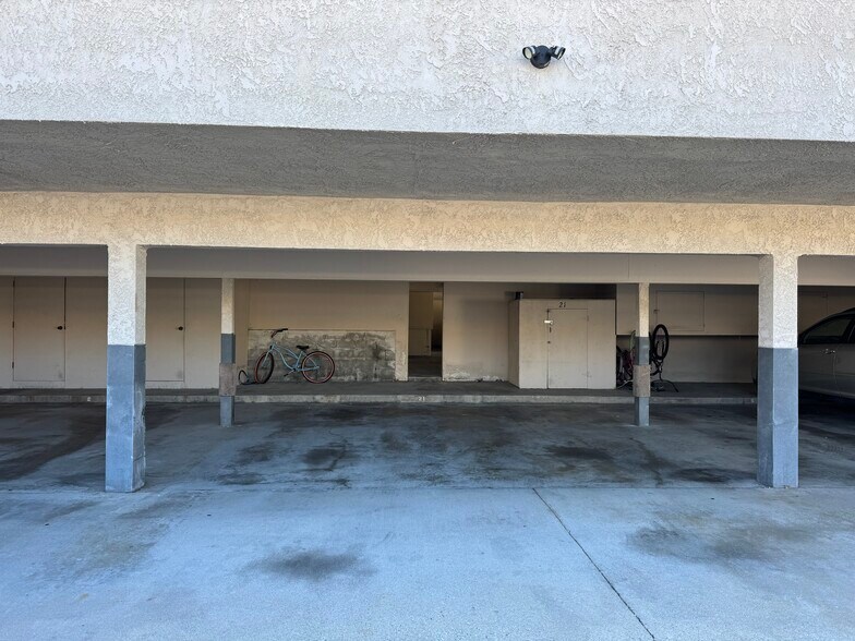 Building Photo - 25905 Narbonne Ave