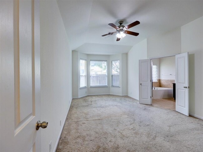 Building Photo - 11600 Yeadon Way