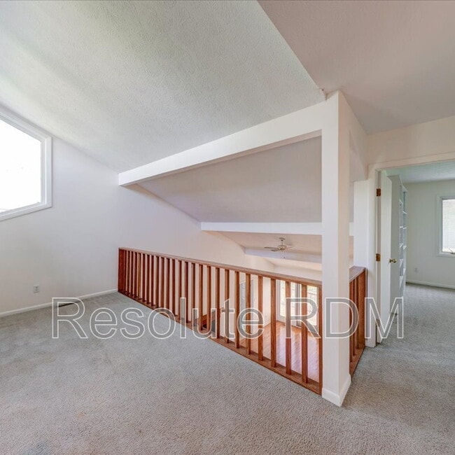 Building Photo - 12001 E 300 S