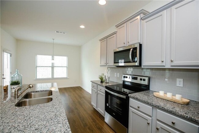 Building Photo - 124 Finley Dr