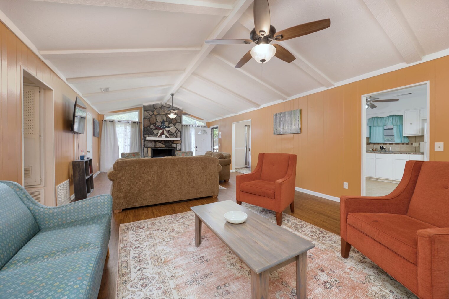 Building Photo - 4900 Hearthstone Dr