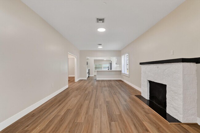 Building Photo - 3714 Morton Ave