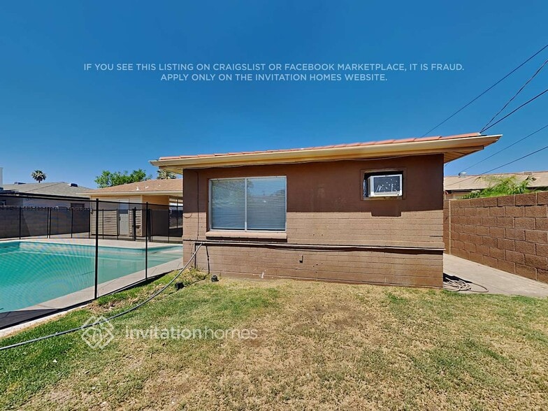 Building Photo - 12449 N 29th Dr