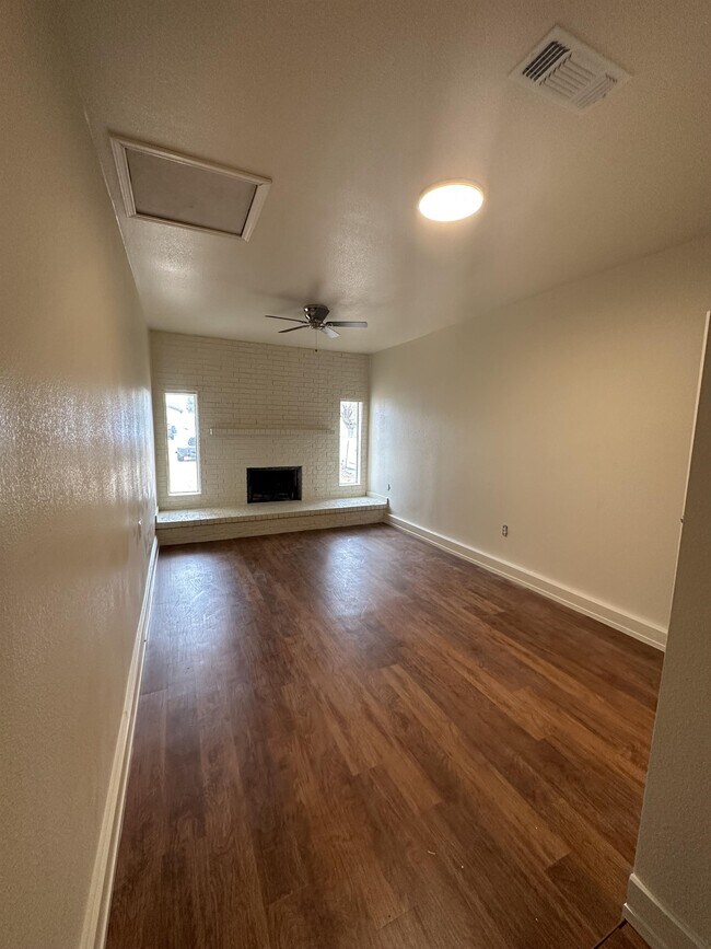 Building Photo - 5635 Avenue B