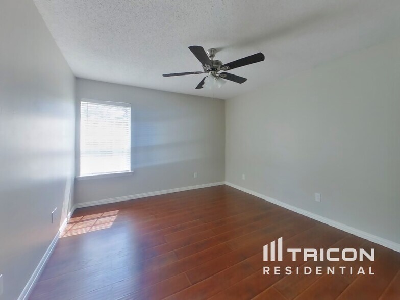 Building Photo - 1122 Heiden Ct