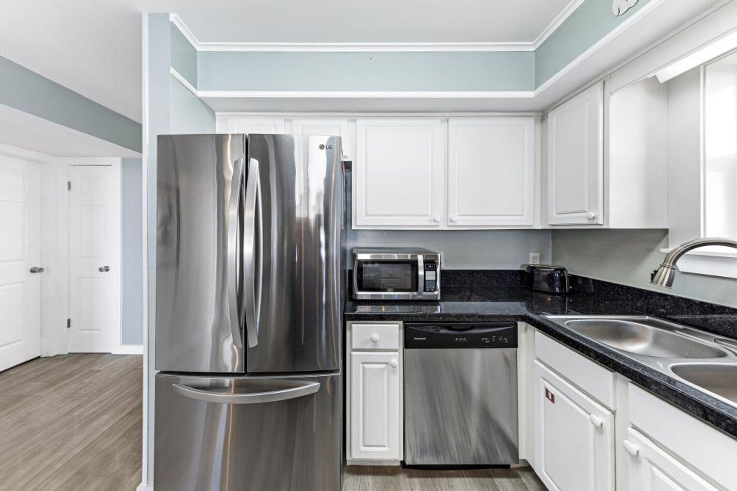 Building Photo - 1516 Sandpiper Ln