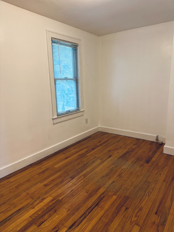 Building Photo - 122 W Houstonia Ave