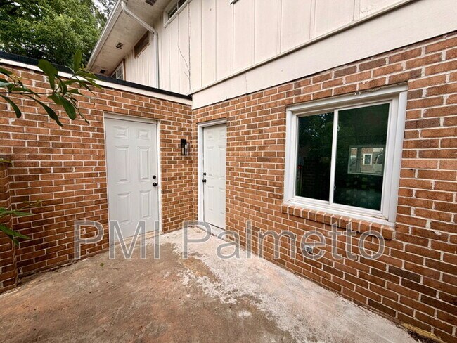 Building Photo - 1241 Grove Park Ln