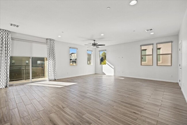 Building Photo - Resort-Style Living in a Modern 2 Bedroom Gated, 2 Pools, Home