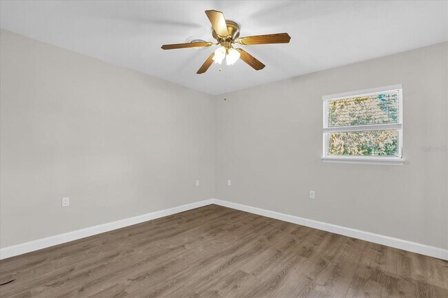 Building Photo - 3800 Pine St