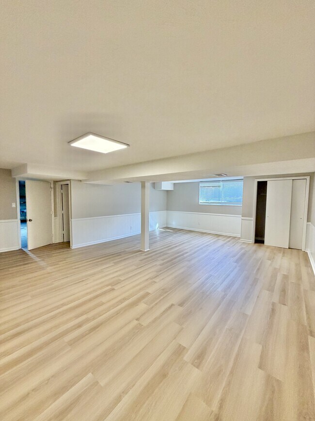 Building Photo - 520 Cricklewood Dr