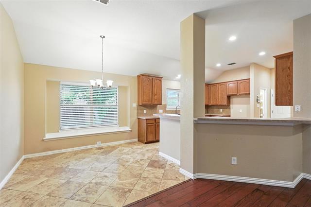 Building Photo - 3011 Clear Springs Dr