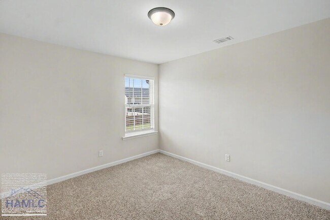 Building Photo - 319 Herty Ln