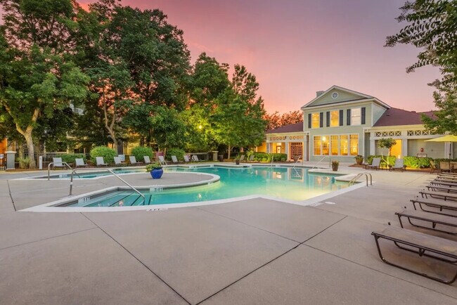 Building Photo - 609 Belle Point Dr