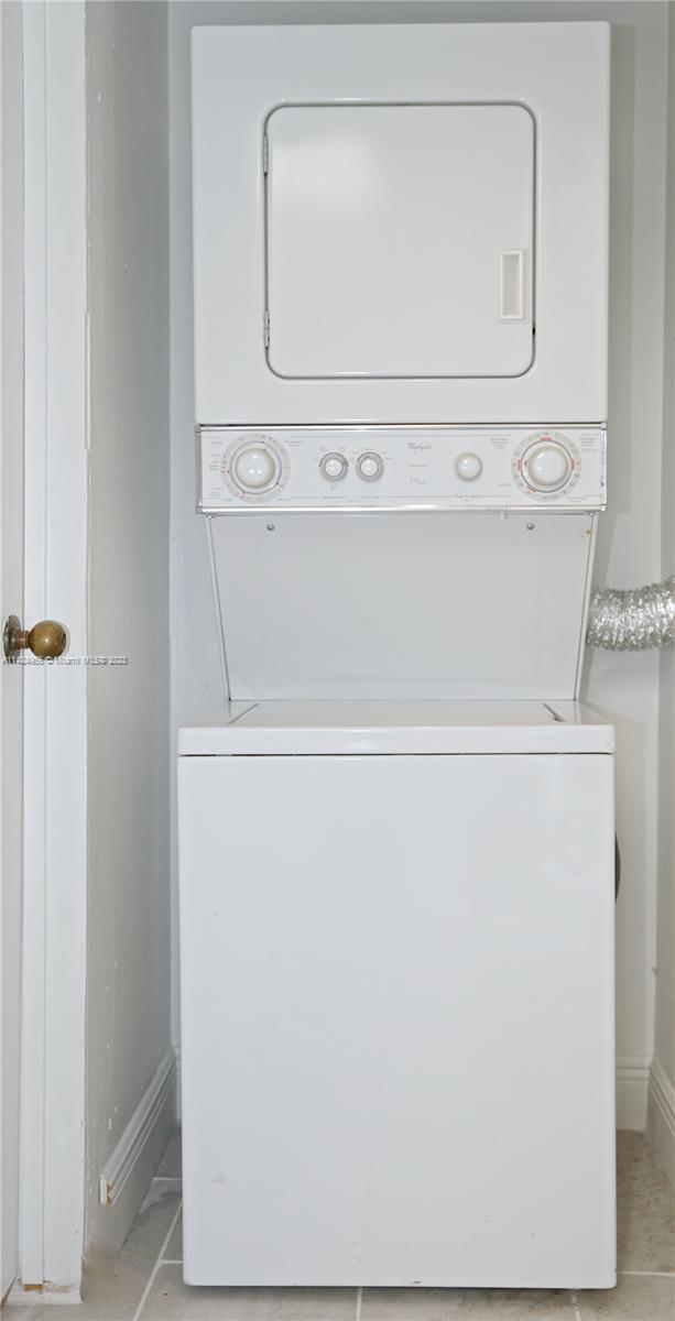 Building Photo - 8311 SW 157th Ave