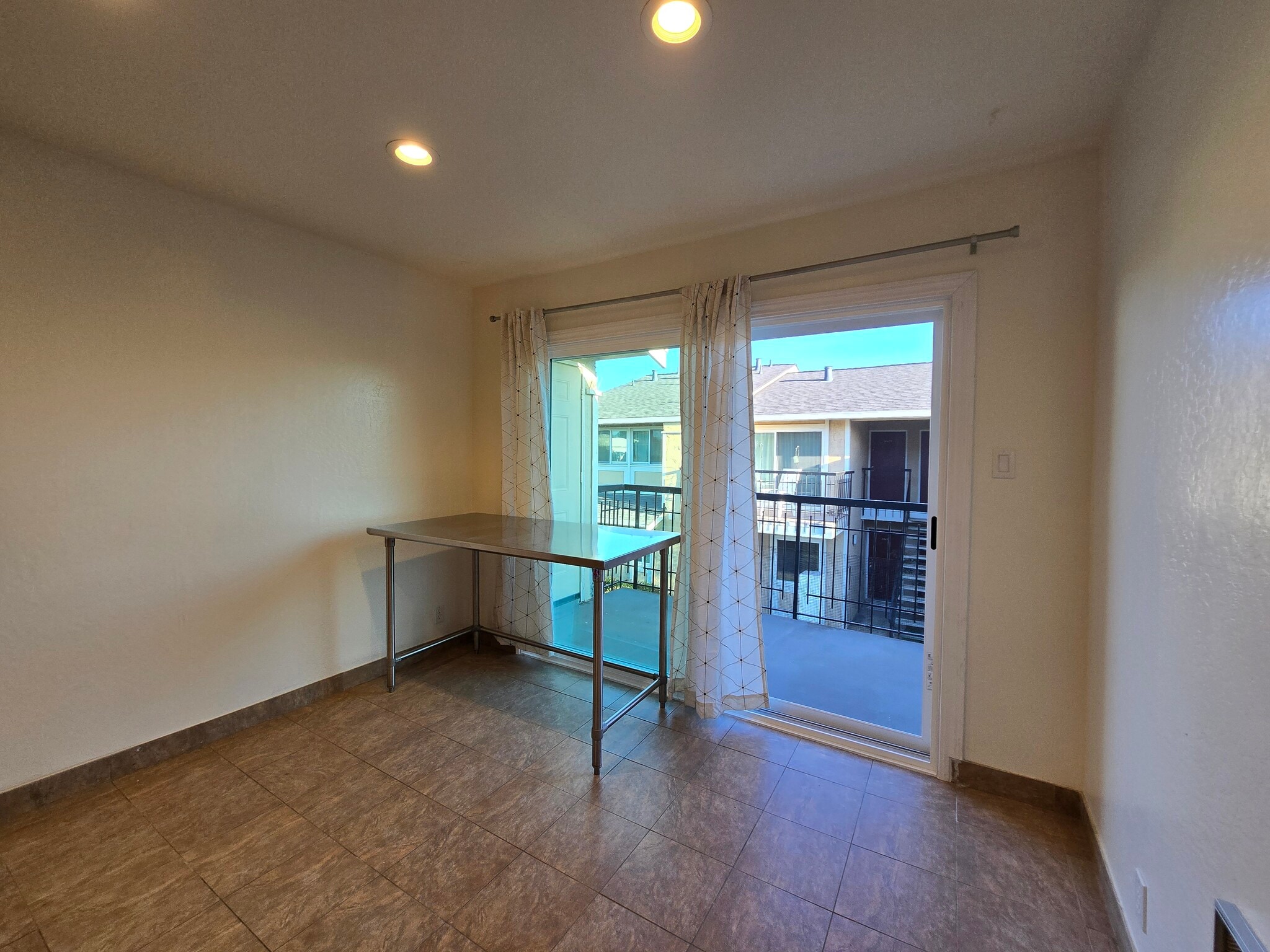 Building Photo - 14583 Doolittle Dr