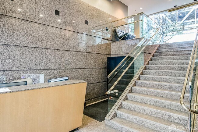 Building Photo - 201 Harrison St