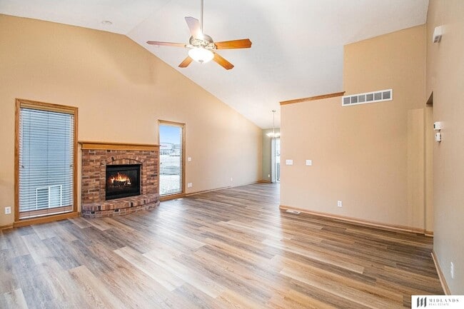 Building Photo - 20216 B St