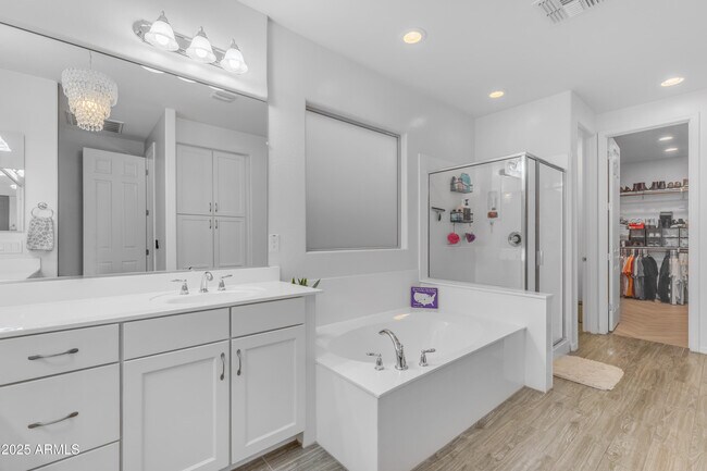 Building Photo - 3938 E Ficus Way