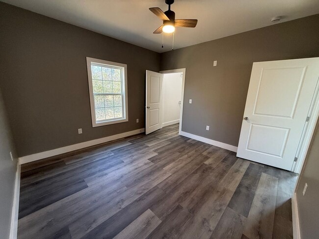 Building Photo - Brand New 1 Bedroom House in Benton