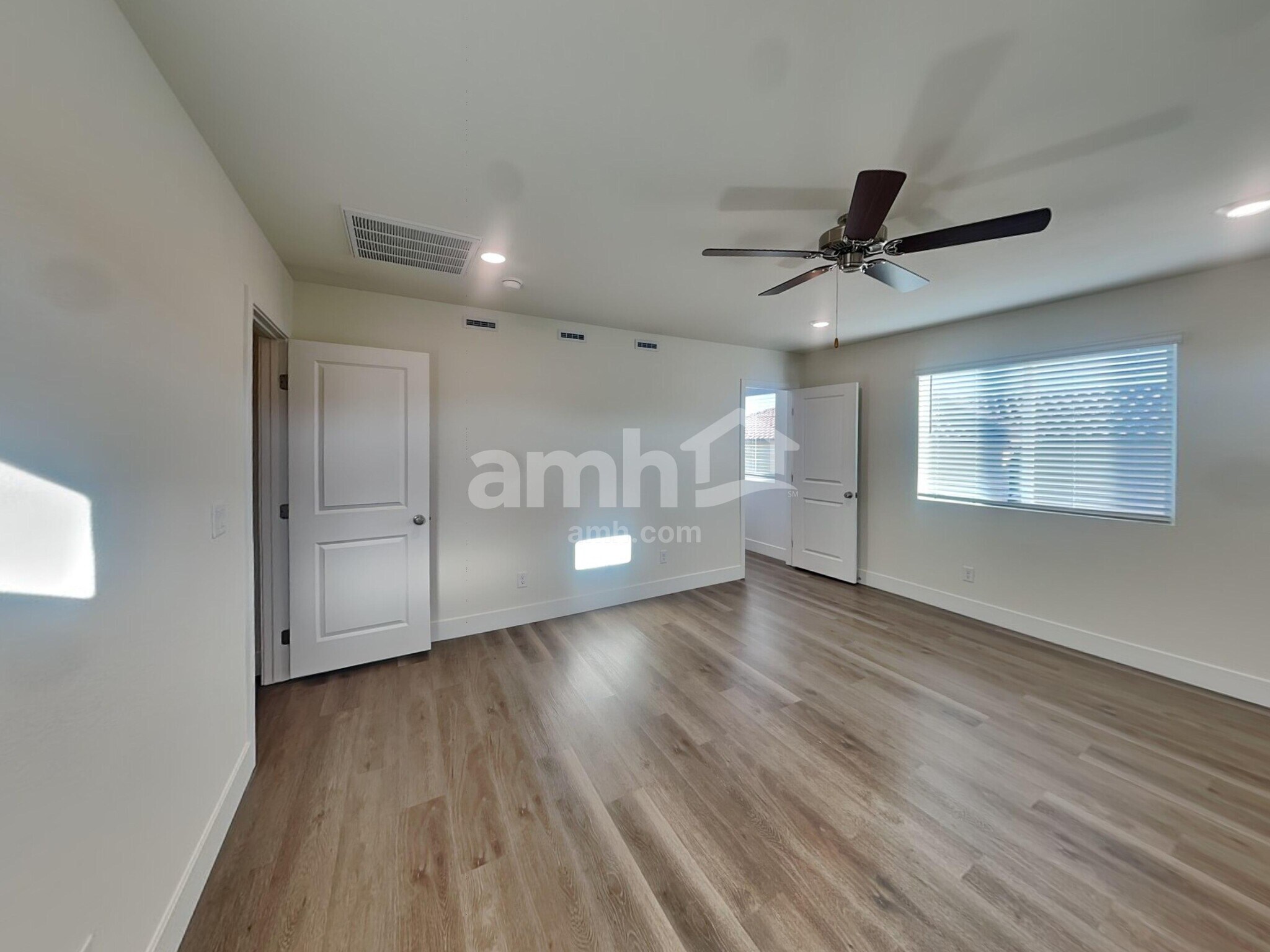 Building Photo - 8935 Dwarf Chin Ave