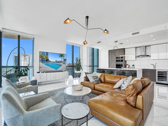 Building Photo - 100 E Las Olas Blvd
