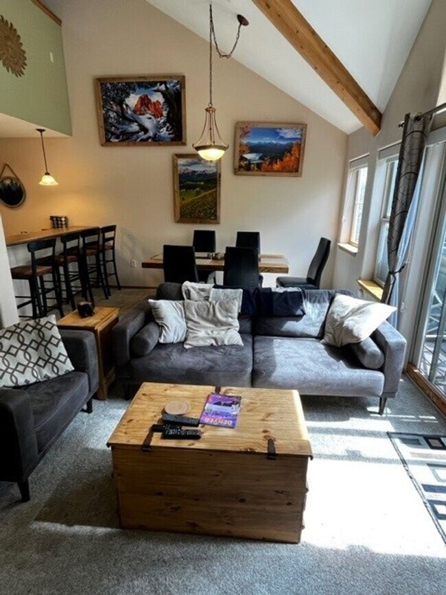 Building Photo - Winter Seasonal Rental- Tarn Landing C6