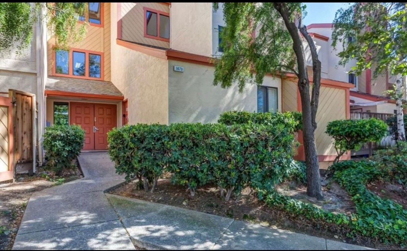 Building Photo - 1670 Clayton Rd