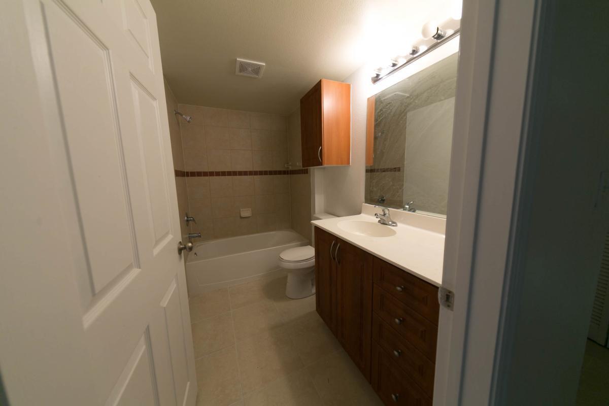 Building Photo - 6510 Emerald Dunes Dr