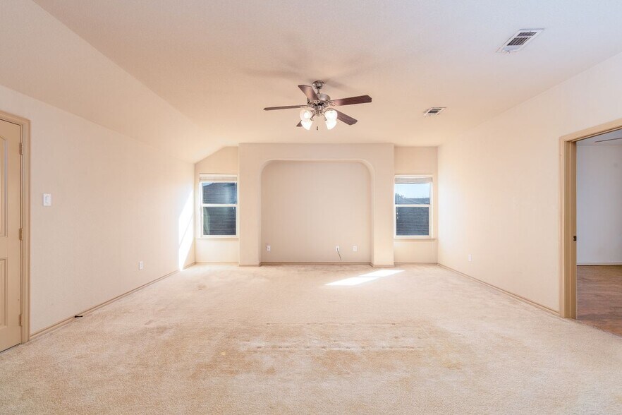 Building Photo - 4505 Shagbark Dr