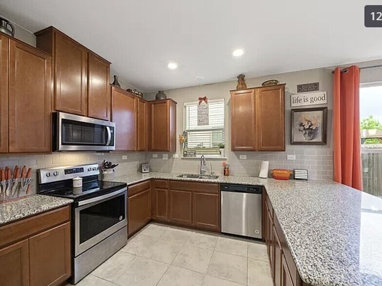 Building Photo - 4502 Adanac Ct