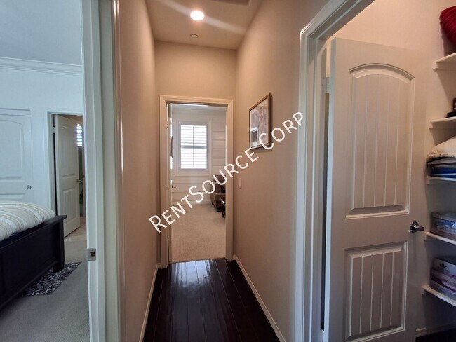 Building Photo - 24355 Verdugo Cir