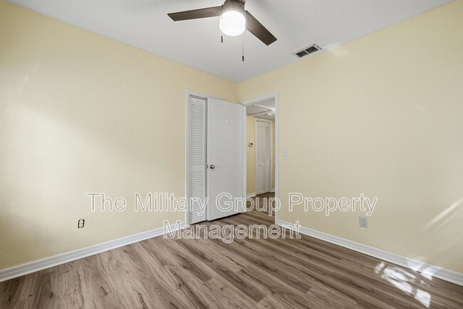Building Photo - 2115 Minerva Ave