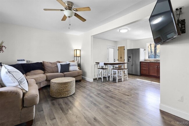 Building Photo - 145 Barkwood Trails Dr