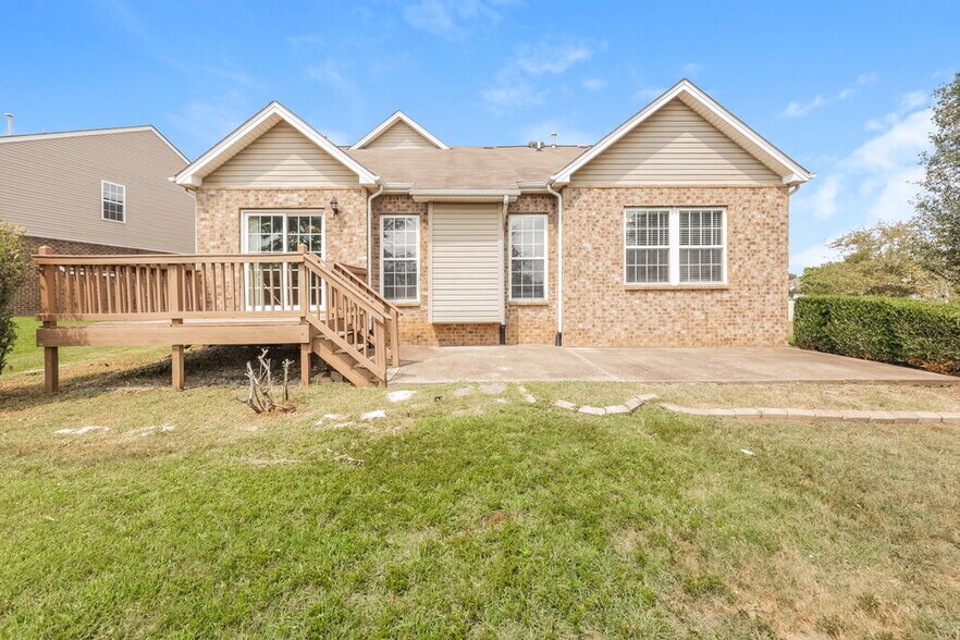 Building Photo - 1008 Solomon Ln