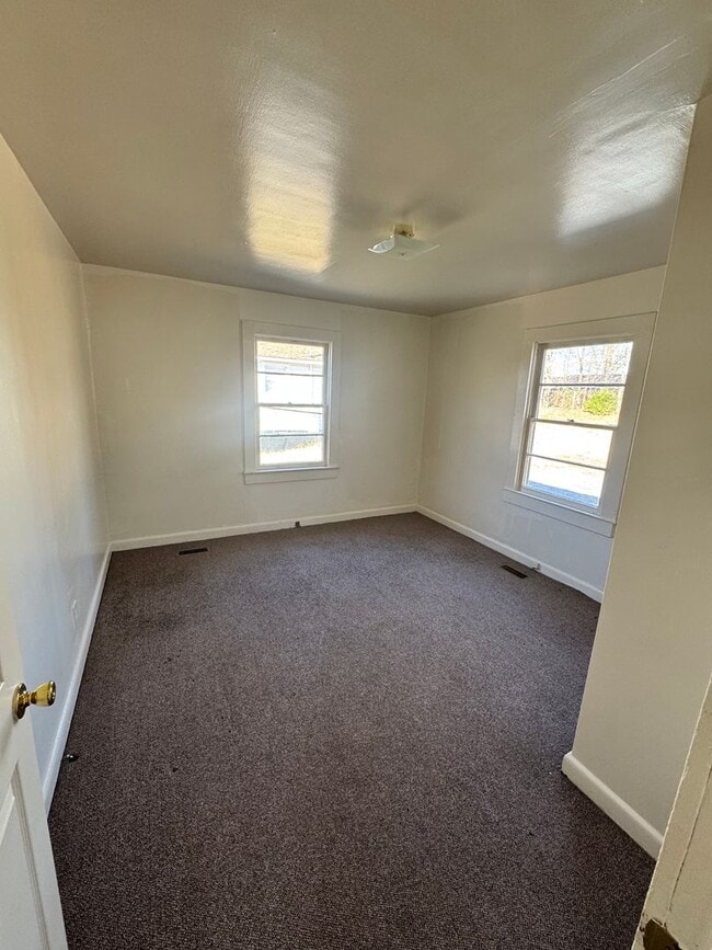 Building Photo - 2/1 in City of Shelby